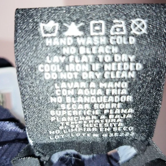 R & M Richards Dark Blue Pantsuit With Sequinned Poncho Size 8 - Picture 11 of 11